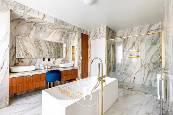 Neuilly-sur-Seine, Maison 5 Chambres -  389 m² à vendre