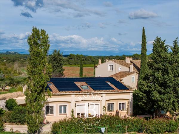Gonfaron, Propriété 15 Chambres -  1 100 m² à vendre