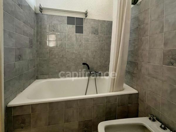A vendre, spacieux 2 piéces de 41 m², dans le centre du village de Saint-Martin-Vésubie (06450), Alpes-Maritimes