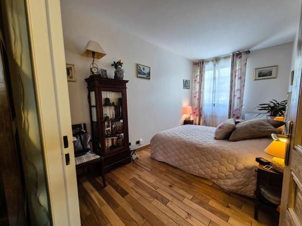 Appartement d’Exception avec Terrasse et Vue Seine – 113 m