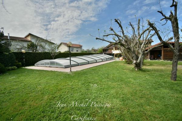 Maison à vendre 10 pièces de 220m2 à SAINT GAUDENS (31) Terrain de 2100m2 Piscine 11x5
