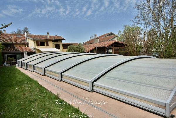 Maison à vendre 10 pièces de 220m2 à SAINT GAUDENS (31) Terrain de 2100m2 Piscine 11x5