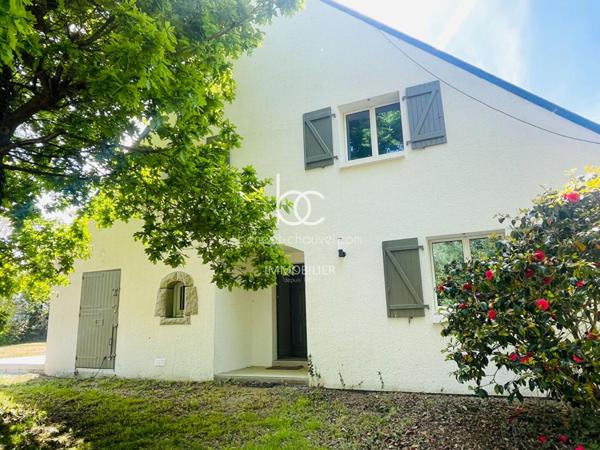 SAINT GILDAS DE RHUYS Maison 7 pièces 244 m²