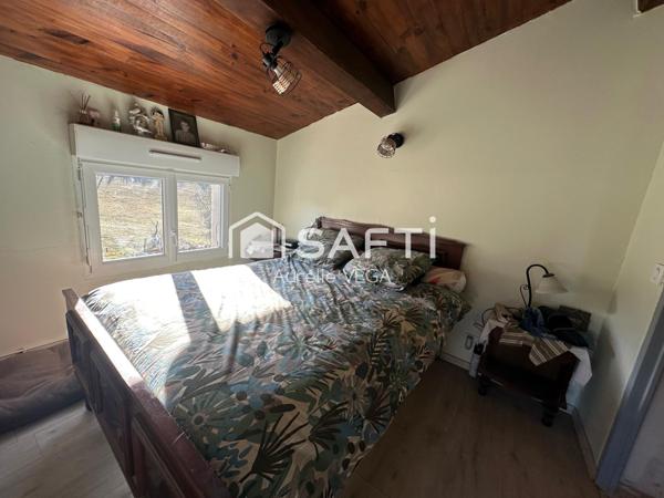 Exploitation agricole 33,9 ha avec maison, bâtiments, matériel et revenu photovoltaïque