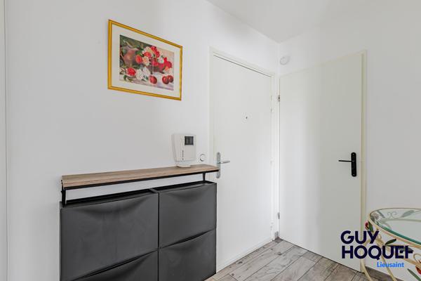Appartement Lieusaint 3 pièce(s) avec terrasse, jardin et deux places de stationnement !