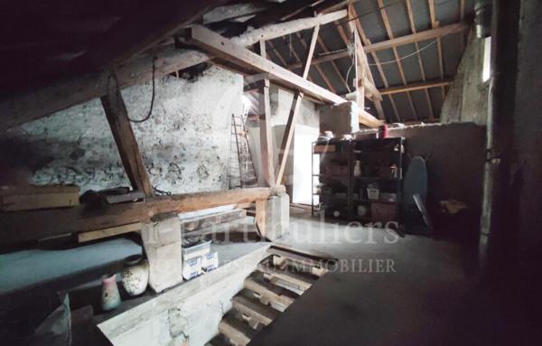 Maison à rénover de 130m2 à Viry