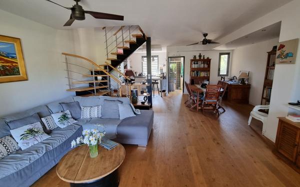 Appartement à vendre    3 pièces • 97 m2 Saint-Paul