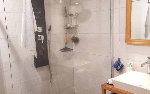 Appartement à vendre    3 pièces • 97 m2 Saint-Paul