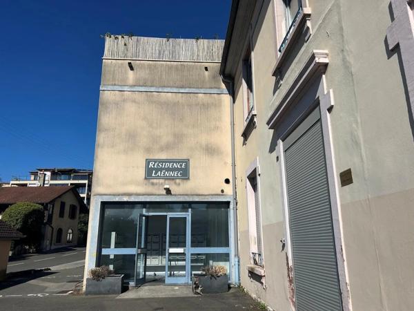 Appartement à louer 5 pièces 100.78m² Montbéliard (25200)