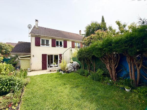 Maison Cergy 4 pièce(s) 294 900 € **  - Référence  2295