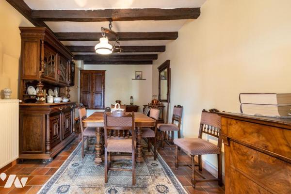 Bâtisse à Challex avec appartement de type 2 indépendant édifiée sur un terrain de 1167 m²