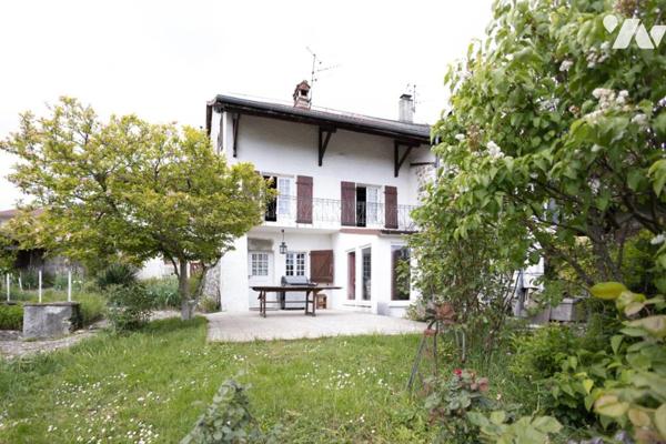 Bâtisse à Challex avec appartement de type 2 indépendant édifiée sur un terrain de 1167 m²