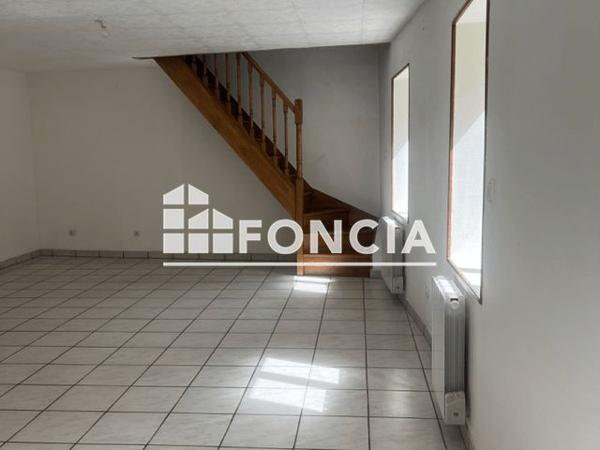 Location Maison 3 pièces 87.4 m² - 7 RUE DE LA CHAPELLE Crannes En Champagne 72540