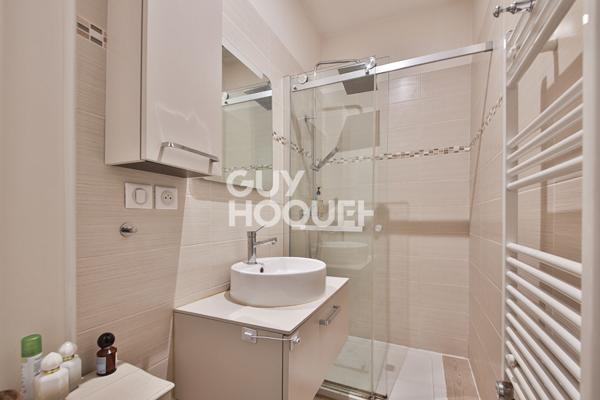 Appartement 4 pièces  en rez-de-cour PARIS 15 - Professions libérales autorisées