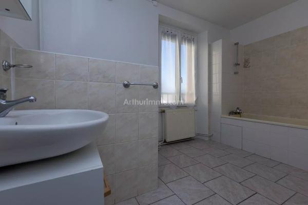 Vente Maison de ville 4 pièces 69 m2 à Belley