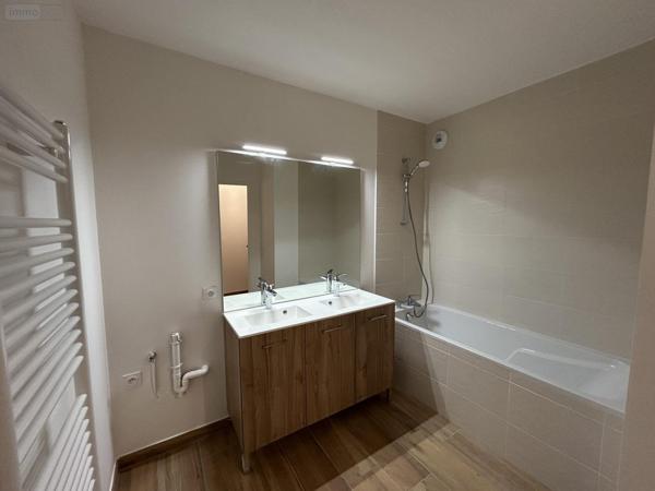 Appartement à louer à Beaune en Côte-d'Or (21200), ref : LA2167-21074