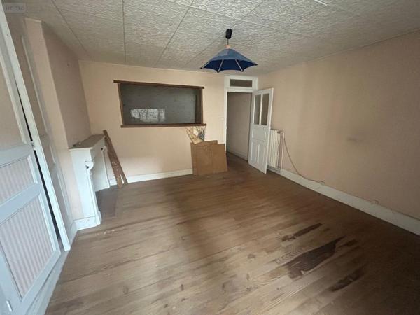 Immeuble de rapport à vendre à Mauriac dans le Cantal (15200), ref : 15060/1231