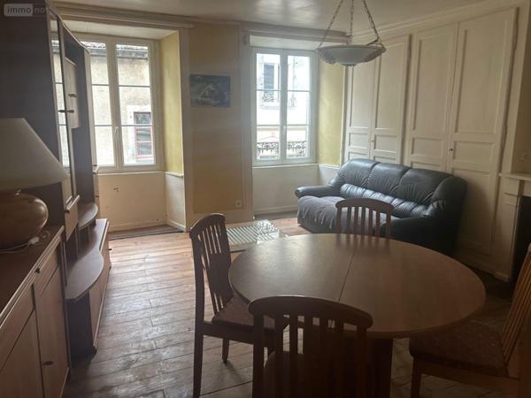 Immeuble de rapport à vendre à Mauriac dans le Cantal (15200), ref : 15060/1231