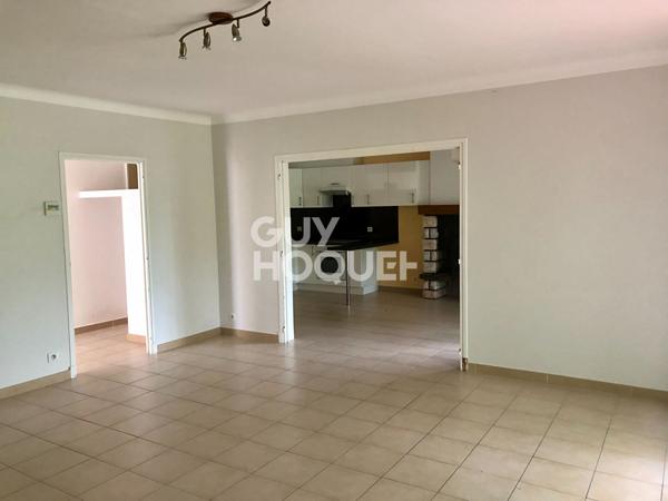 Ensemble immobilier - maison T5 125 m² , maison T3 50 m² , dépendances, terrain 2434 m²