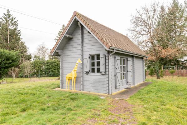 LIEUX UNIQUES ® x PROPRIÉTÉS PRIVÉES PROPOSE MAISON CONTEMPORAINE 161 M² - 1.9 HA - ROMORANTIN (41)