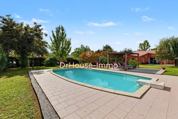 Maison à vendre 8 pièces de 225 m²