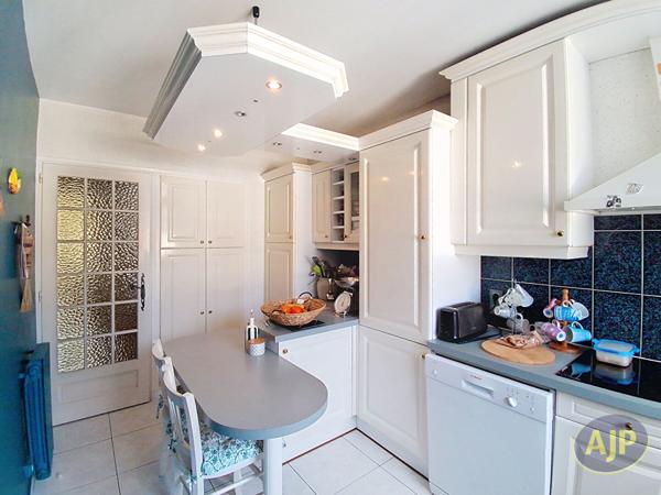 Vente maison La Roche Sur Yon : 296 800 € - AJP Immobilier La Roche-sur-Yon