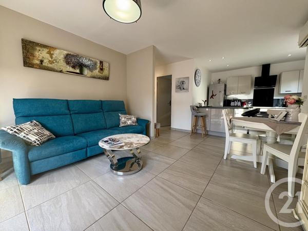 Appartement T3 à vendre  3 pièces - 57,10 m2 SIX FOURS LES PLAGES - 83
