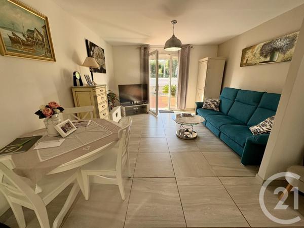 Appartement T3 à vendre  3 pièces - 57,10 m2 SIX FOURS LES PLAGES - 83