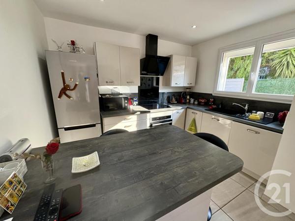 Appartement T3 à vendre  3 pièces - 57,10 m2 SIX FOURS LES PLAGES - 83