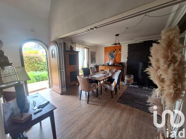 Maison 5 pièces de 120 m² à JUGON-LES-LACS (22270)