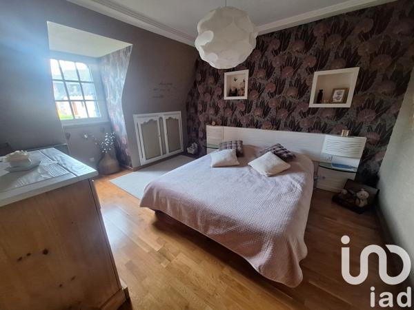 Maison 5 pièces de 120 m² à JUGON-LES-LACS (22270)