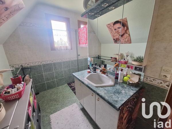 Maison 5 pièces de 120 m² à JUGON-LES-LACS (22270)