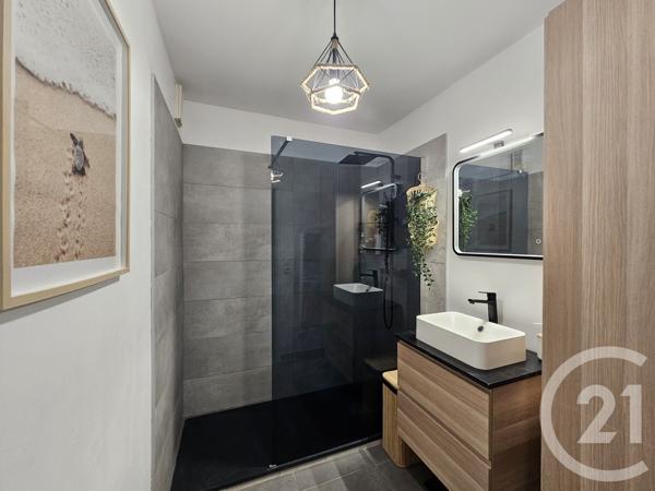 Appartement F3 à vendre  3 pièces - 59,03 m2 SIX FOURS LES PLAGES - 83