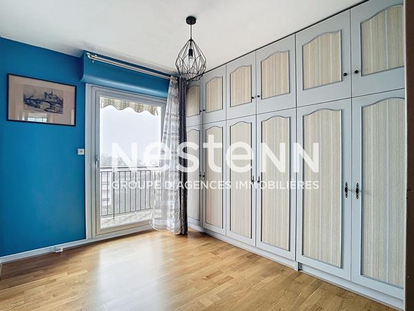 RILLIEUX LA PAPE APPARTEMENT T5 85.51 M² AU 7 ÈME ÉTAGE 3 CHAMBRES GRAND BALCON ET UNE CAVE