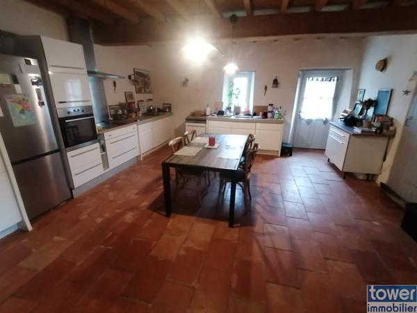 Maison à 5 minutes de Montech 242 m² - 5 chambres - terrain de 2800 m² - Piscine