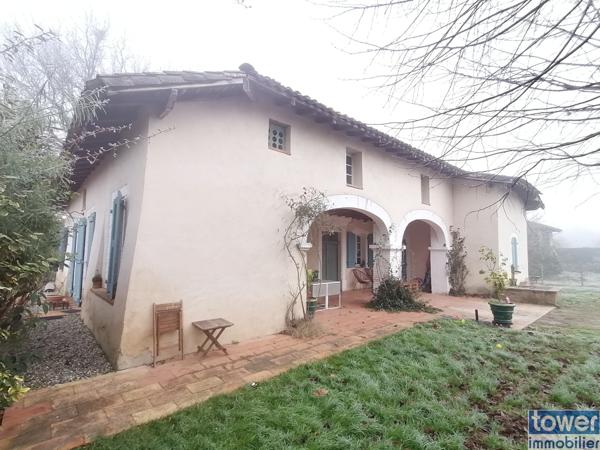 Maison à 5 minutes de Montech 242 m² - 5 chambres - terrain de 2800 m² - Piscine