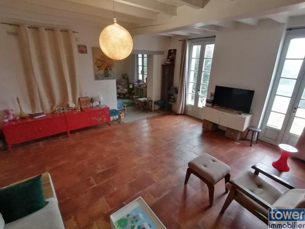 Maison à 5 minutes de Montech 242 m² - 5 chambres - terrain de 2800 m² - Piscine