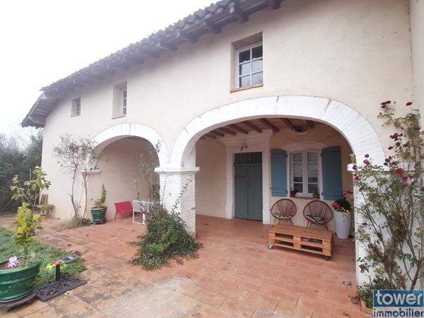 Maison à 5 minutes de Montech 242 m² - 5 chambres - terrain de 2800 m² - Piscine