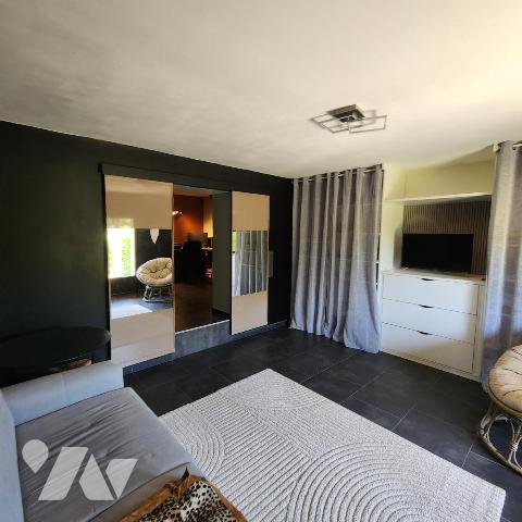 Et si c'était elle?! A La Ferté-Bernard dans un lotissement calme