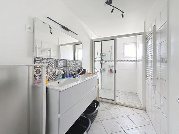 Maison de plain-pied Saint Quentin Les Anges