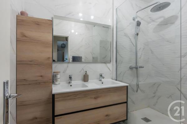 Appartement F3 à vendre  3 pièces - 64,67 m2 ST MAUR DES FOSSES - 94