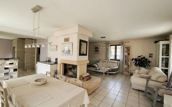 Maison à vendre    4 pièces • 144,25 m2 Ornex