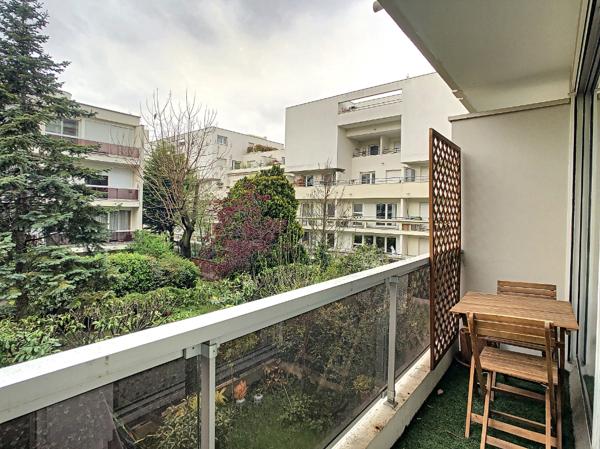 Location appartement Courbevoie - 2 pièce(s) - 40 m² - 1 285 €/mois