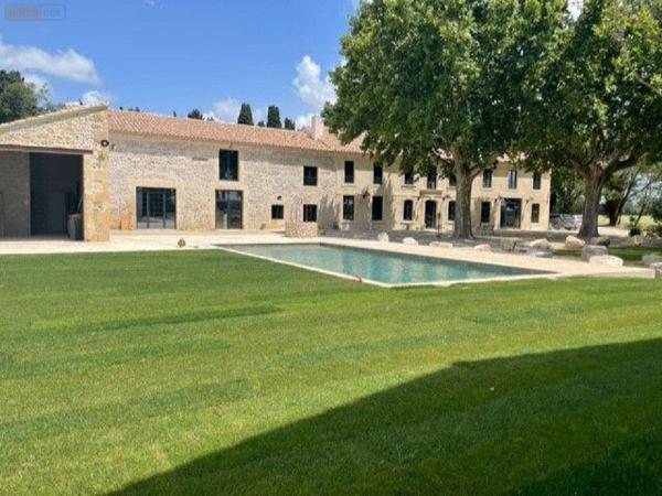 Propriété agricole à vendre à Arles dans les Bouches-du-Rhône (13280), ref : 075/140   
RAPHELE LES ARLES