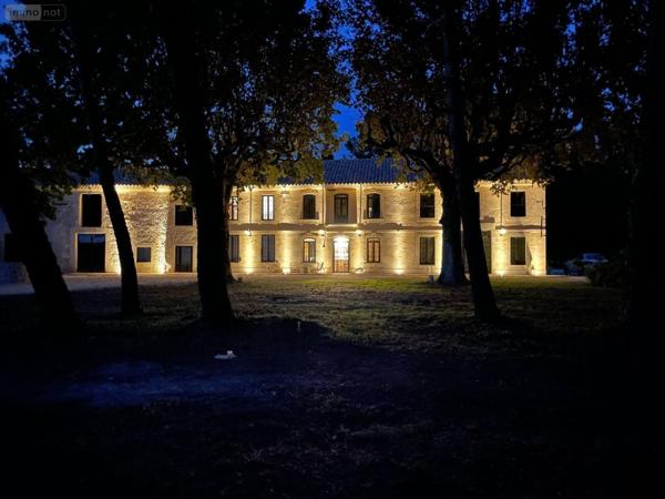 Propriété agricole à vendre à Arles dans les Bouches-du-Rhône (13280), ref : 075/140   
RAPHELE LES ARLES