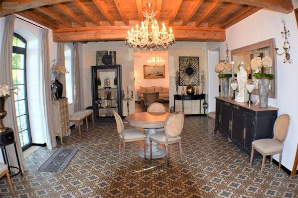 Propriété agricole à vendre à Arles dans les Bouches-du-Rhône (13280), ref : 075/140   
RAPHELE LES ARLES