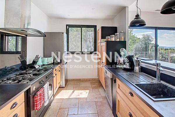 Maison Lorgues 4 pièces 113 m2 + piscine + sous sol 133 m2 sur un terrain de 1631m²