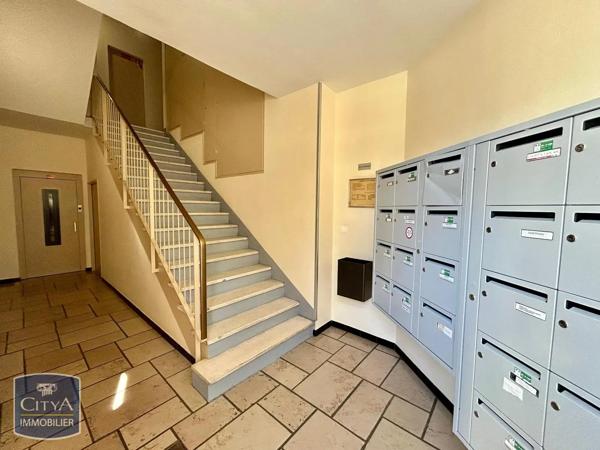 Appartement à louer 1 pièce 29.9m² Le Mans (72000)