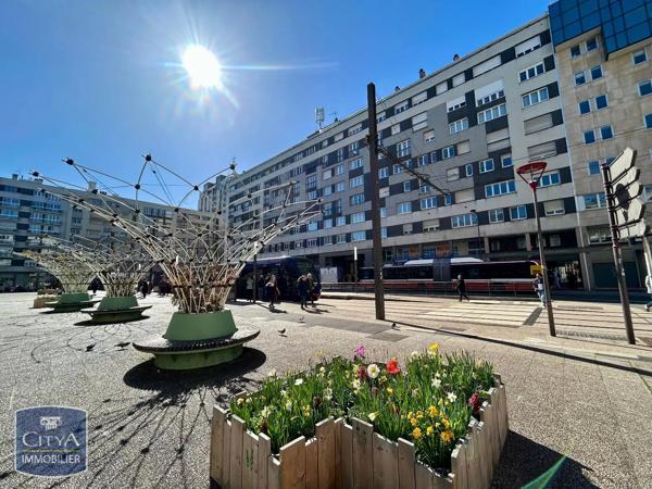 Appartement à louer 1 pièce 29.9m² Le Mans (72000)