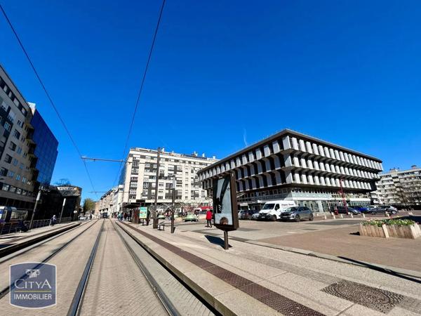 Appartement à louer 1 pièce 29.9m² Le Mans (72000)